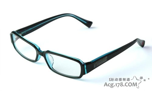  世嘉将于4月推出2款初音风格眼镜