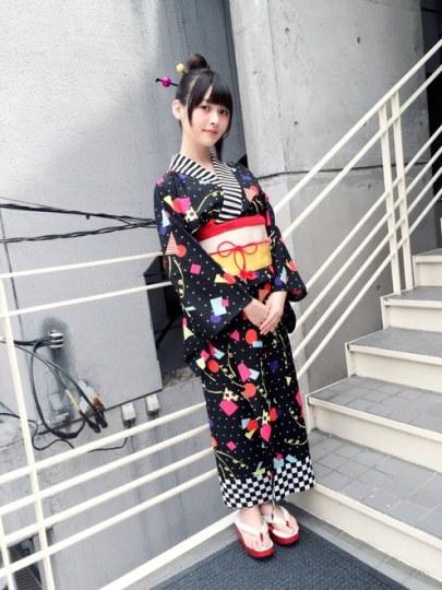 上坂堇浴衣美照获好评