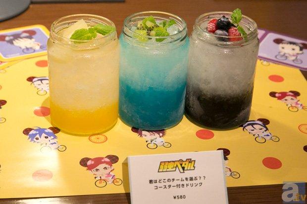 《飙速宅男》咖啡店角色料理超还原