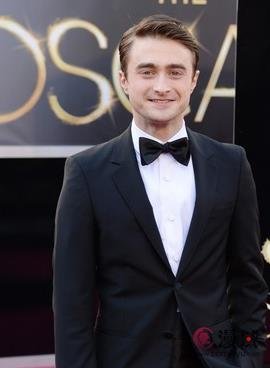 “哈利波特”饰演新版《科学怪人》