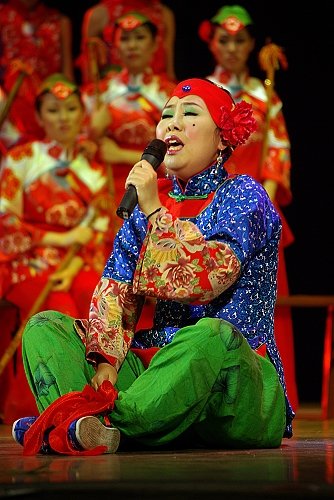 组图:重庆幺妹闪亮登场 魅力四射赢掌声_大渝