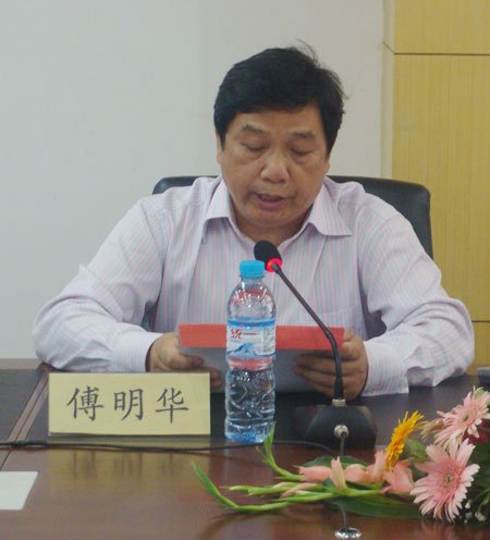 2009第七届中国(重庆)国际教育展招80名志愿者