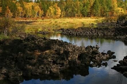 春去秋来溪流淙淙待到明朝秋风起是哪首歌歌词