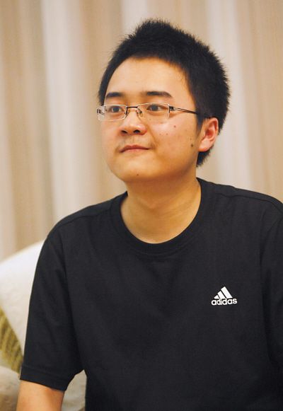 北大清华电话轰炸 理科第一名关机填志愿_本地