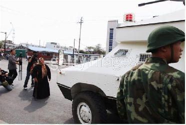 西方媒体刻意歪曲7.5事件纪实(组图)_时政要