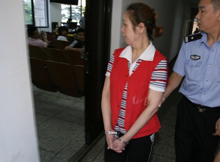 无生育能力怀疑丈夫<em>外遇</em> <em>女子</em>钉锤砸死他_新闻