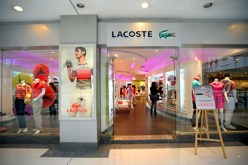 lacoste重庆专卖店堂外观