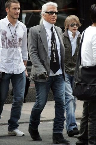 Karl Lagerfeld:不戴墨镜不出门_时尚频道2008