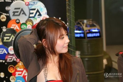 性感ChinaJoy 美女爱走光图片