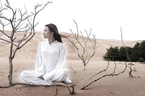 看越南如何戒网瘾:坐禅助其重归现实