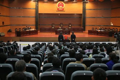 江北某商场杀人案开庭 主犯曾强奸家庭教师