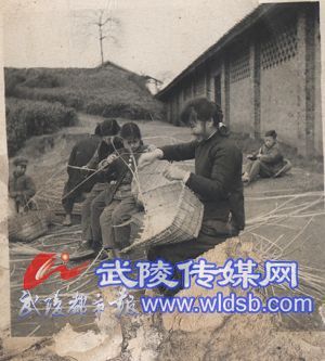 [黔江]乡村老师从赴京代表到退休老太的别样风