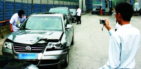 一个月撞7辆外地车 牵出159起车险骗保案(图)