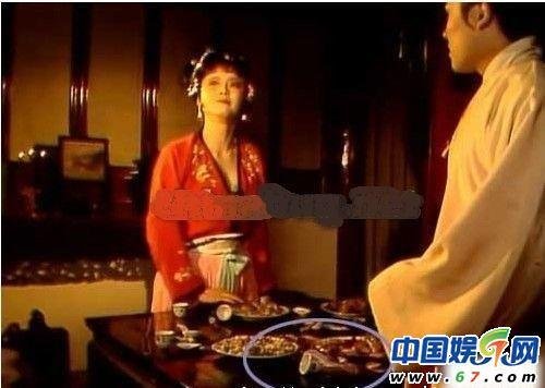 组图:八卦下87版《红楼梦》的几处穿帮镜头_娱