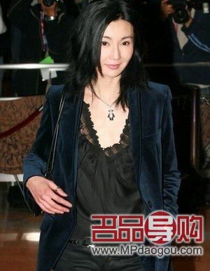 平胸VS波霸,<em>怎么穿胸罩</em>最OK_配饰_大渝网_腾