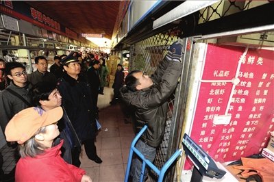 羊肉卷排行_宁夏一家火锅店羊肉卷污染,给顾客10倍赔偿!(2)