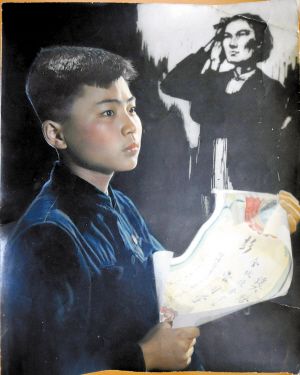 老人为江姐11岁儿子拍照 珍藏52年想还给彭云