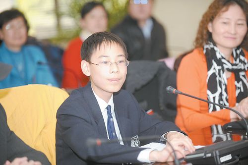 14岁重外孙出书讲述<em>聂荣臻元帅的</em>故事_渝西民