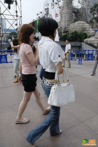 网晒<em>贵阳</em>街拍<em>美女</em>+根本不比重庆差(图)