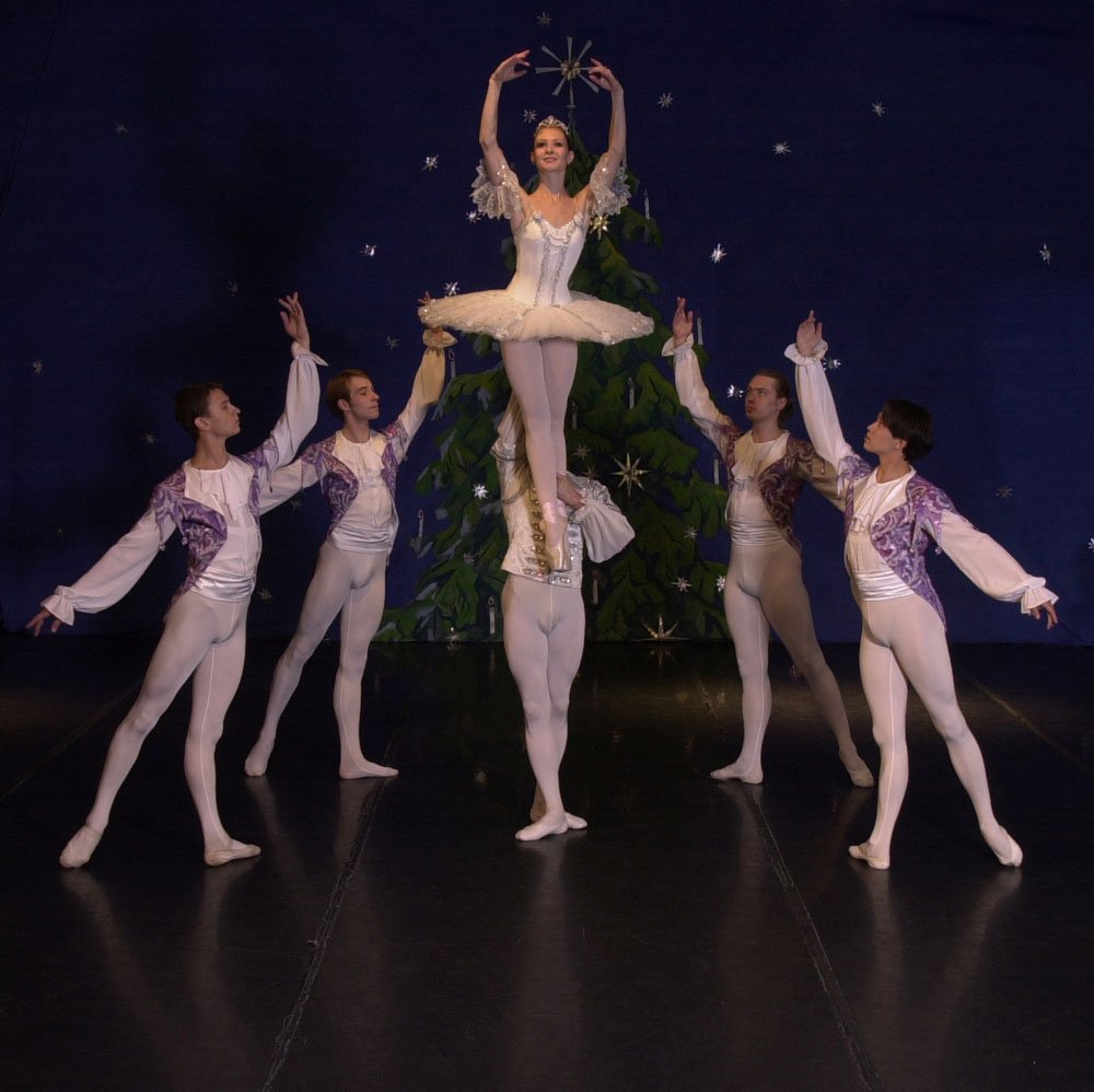 高清:<em>俄罗斯</em>经典芭蕾舞剧《胡桃夹子》简介_腾