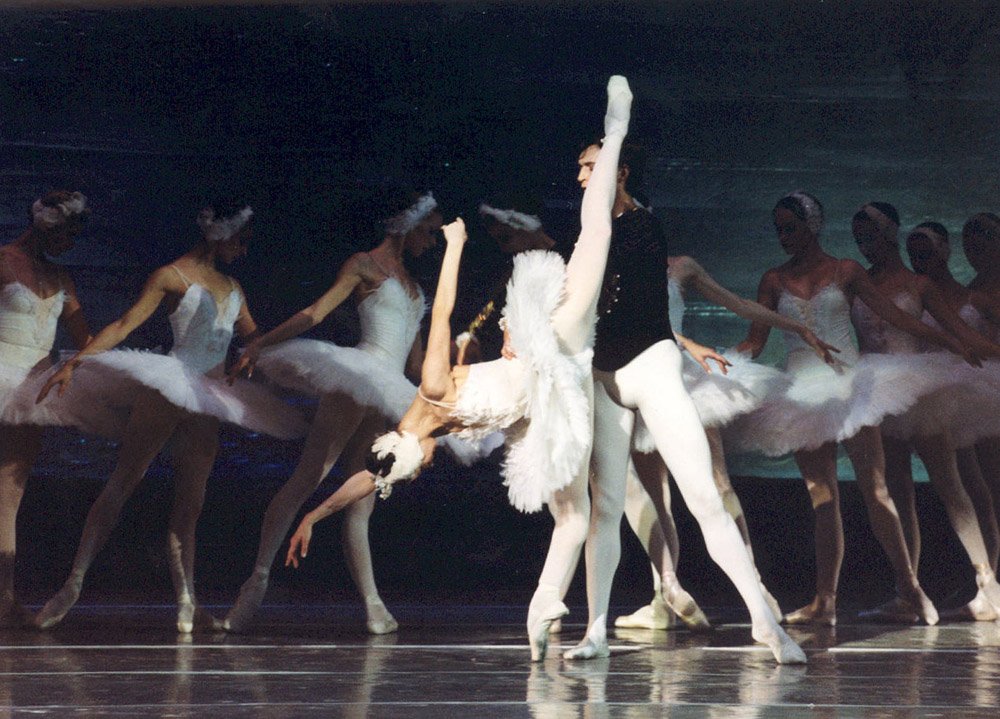 视频:俄罗斯芭蕾舞团-《天鹅湖》_腾讯·大渝