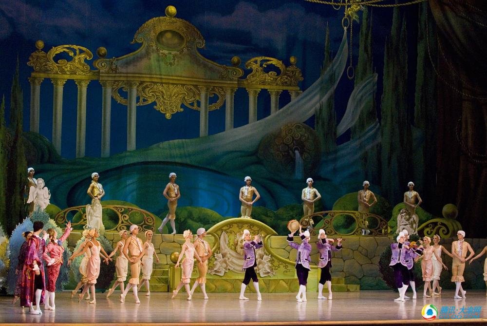 费加罗的婚礼图片