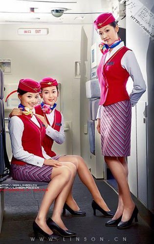 头等舱空姐的收入秘密_空姐的真实收入(2)