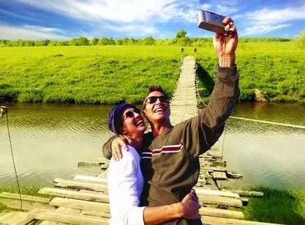  80后假装 情侣偶然旅行比 相亲 好玩