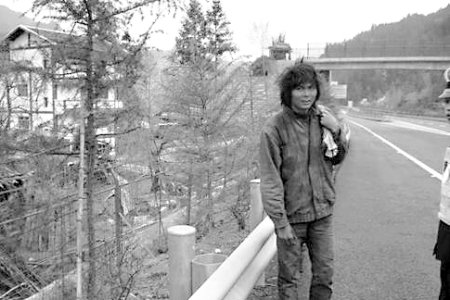 湖南犀利哥 走高速路游全国_热点新闻