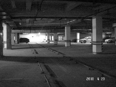 重庆小区停车费超深圳 网友:月租300内较合理