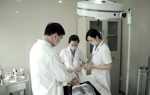 重庆铂生领跑注射抗衰方跃明亲临献艺