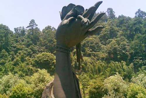 川东峨眉圣灯山 清明踏青好去处