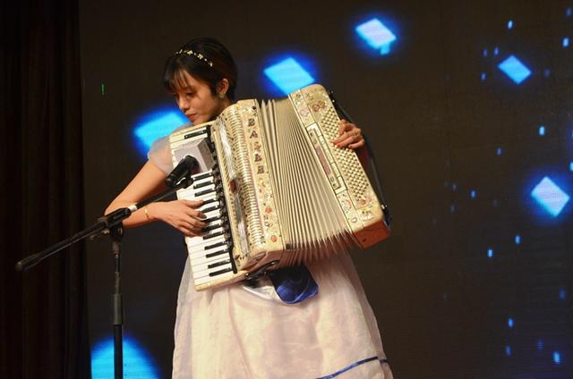 奶牛梦工场新品马苏尼鲜酪乳成功上市!