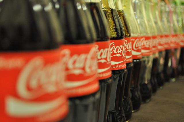 可口可乐饮料难卖要缩编:剥离中国瓶装业务节