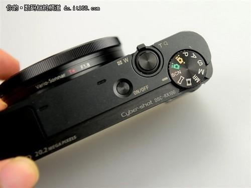 1英寸传感器专业黑卡神机 索尼RX100仅售