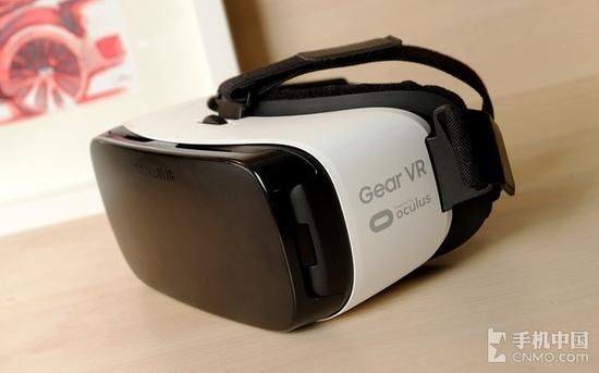三星Gear VR上手 跟空气啪啪啪真爽!