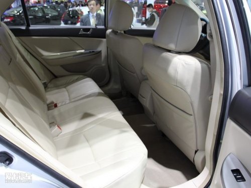 比亚迪i6今年8月上市 售价15万元左右_购车-新