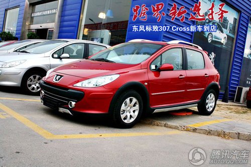 新车实拍:2011款东风标致307 cross版