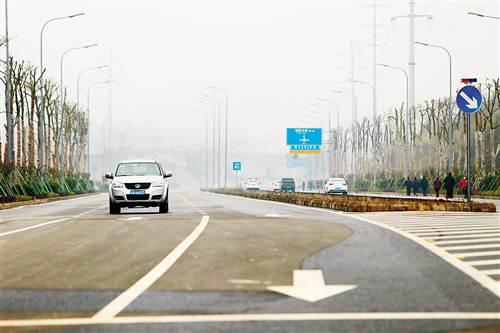 重庆重点物流主干道东城大道建成通车