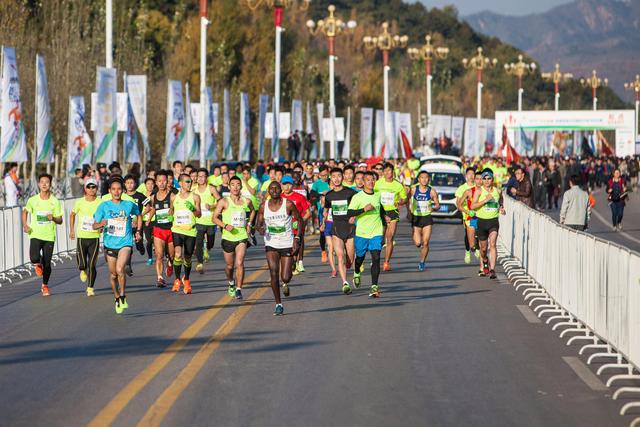 最美人间四月天到铜梁体验原乡风情马拉松赛