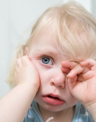 重庆专家提示:眼睛看东西有重影要当心!