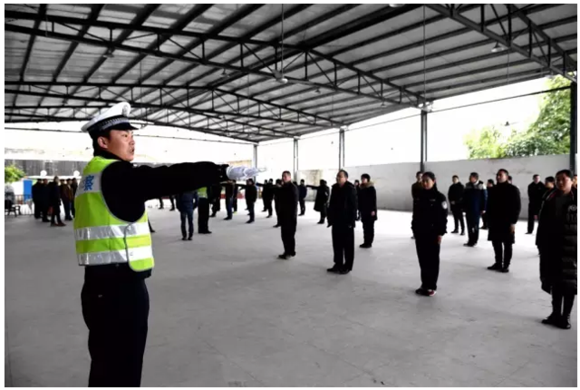 万州警方首支交通保畅机动队成立 它影响每一位万州人