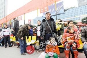 昨起重庆铁路段电话订票可在24小时内取票(图