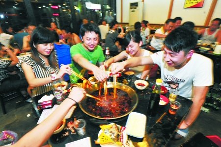 舌尖上的重庆:美食之都不是梦 八年建成