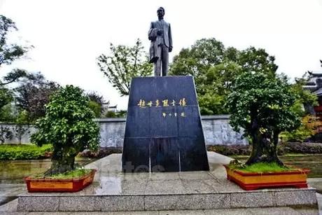 龙潭镇多少人口_宣威龙潭镇二中美女(3)