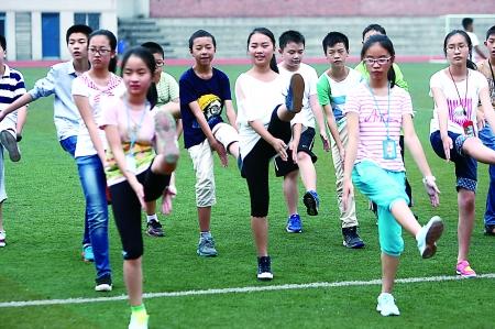 体育教案课型_小学体育课教案下载_小学二年级体育健康课教学计划