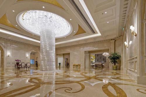 重庆银鑫世纪酒店携手塔米智能科技 开启智能会议室时代