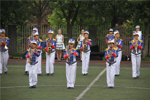金山小学获重庆市学校行进管乐比赛一等奖