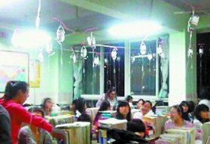 为考试取得好成绩 美国高中生靠吸食兴奋剂抗