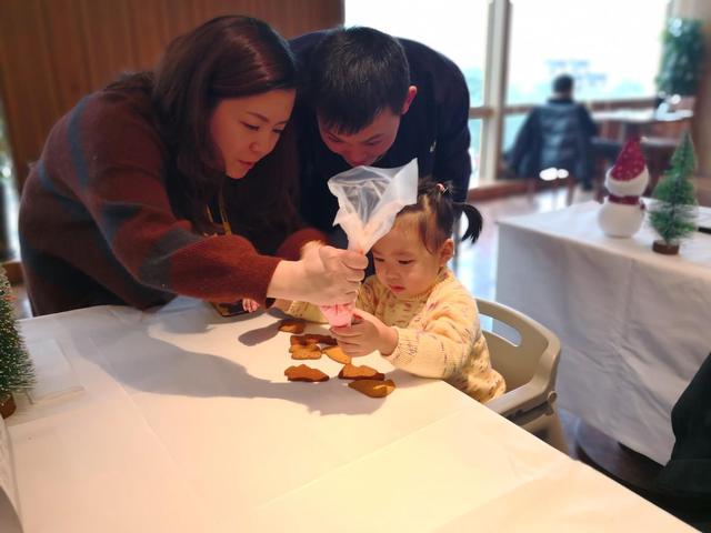 亲子时光要怎么过？带上你的娃，去凯宾斯基包饺子！